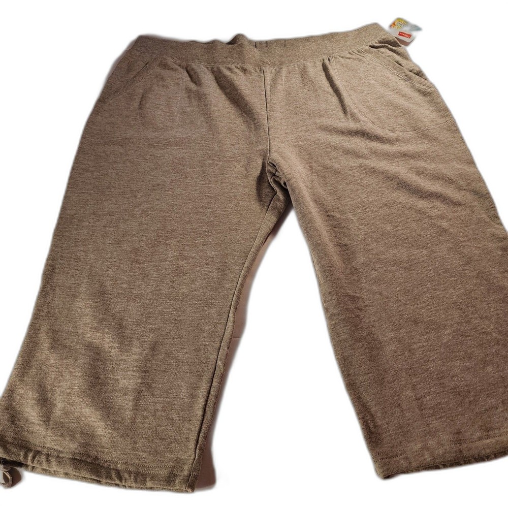 HANES GREY PLUS SIZE GREY CAPRI SWEATS Size XXL. Brand New!